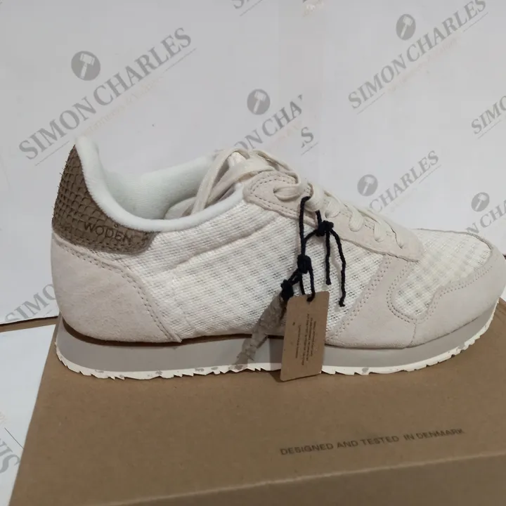 WODEN WHITE TRAINERS SUEDE - SIZE UK 8 4487074-Simon Charles Auctioneers