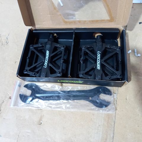 BOXED LOOCOMER PEDAL PAIR