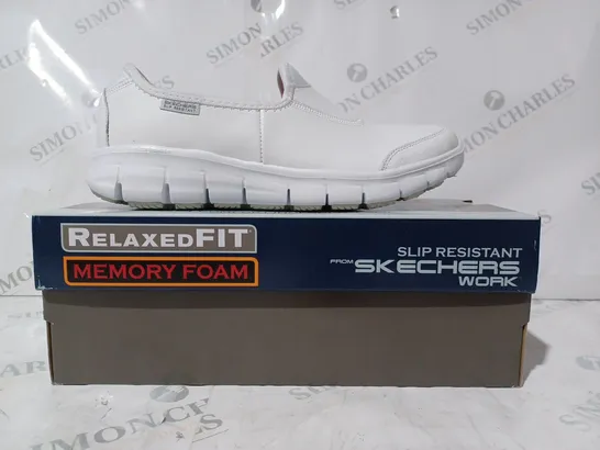 BOXED PAIR OF SKECHERS WORK RELAXED FIT SLIP-RESISTANT SHOES IN WHITE SIZE 7