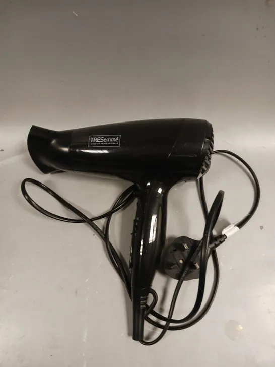 TRESEMMÉ PROFESSIONAL HAIR DRYER 