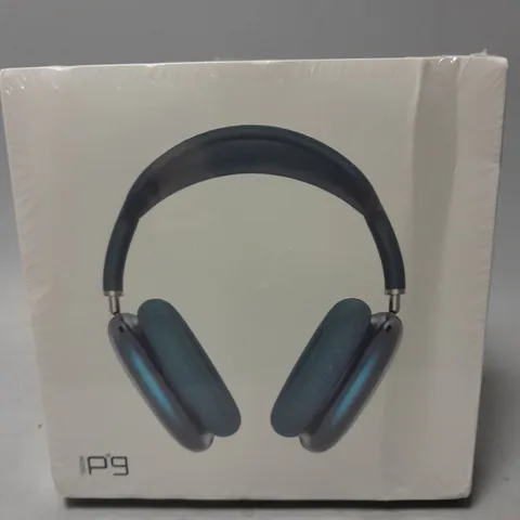 BOXED AND SEALED P9 HEADPHONES