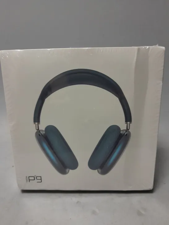 BOXED AND SEALED P9 HEADPHONES