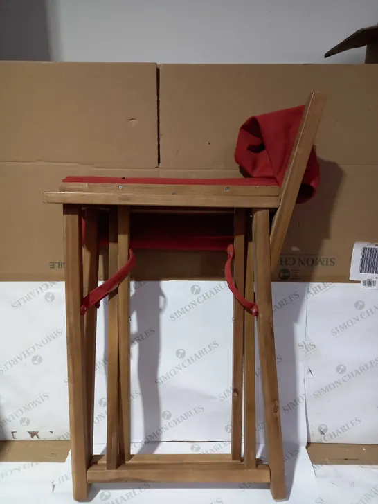 WOODEN EFFECT FOLDING CHAIR - RED