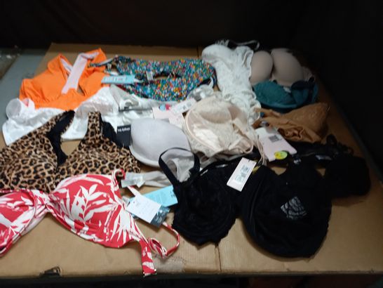 LOT OF ASSORTED BRAS, BIKINIS IN VARIOUS SIZES TO INCLUDE M&S, TRIUMPH AND ROSIE