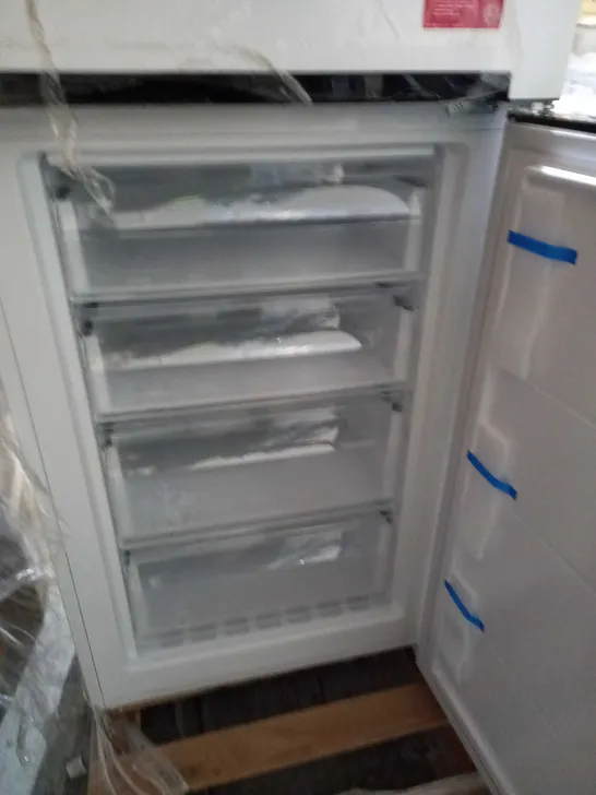 HOOVER FRIDGE FREEZER