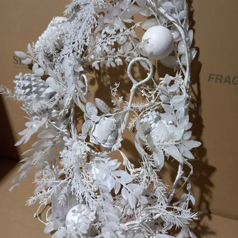 WINTER WHITE PRE-LIT CHRISTMAS GARLAND