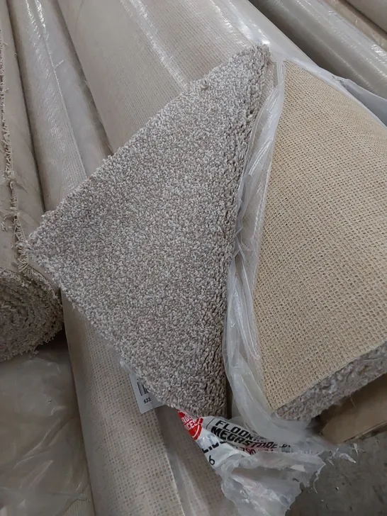 ROLL OF QUALITY CARPET // SIZE: APPROXIMATELY 5.3 X 4m