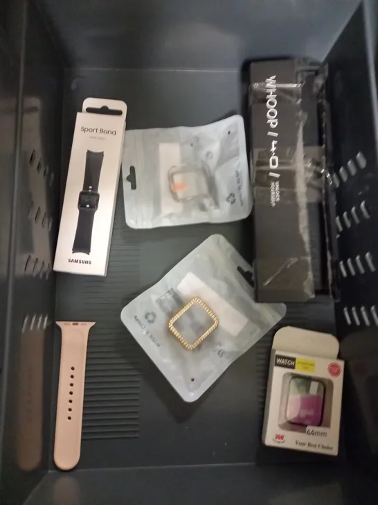LOT OF APPROX 10 SMART WATCH ACCESSORIES TO INCLUDE STRAPS AND SCREEN PROTECTORS