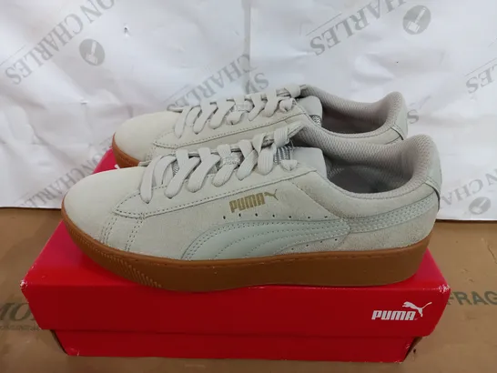 PUMA VIKKY PLATFORM D TRAINERS SIZE 4.5