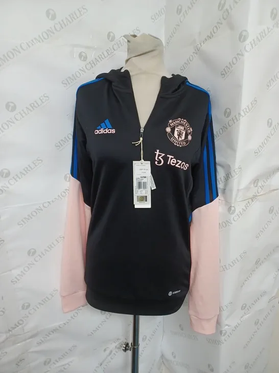 ADIDAS MUFC HOODED HALF ZIP IN BLACK/ICE PINK SIZE XS