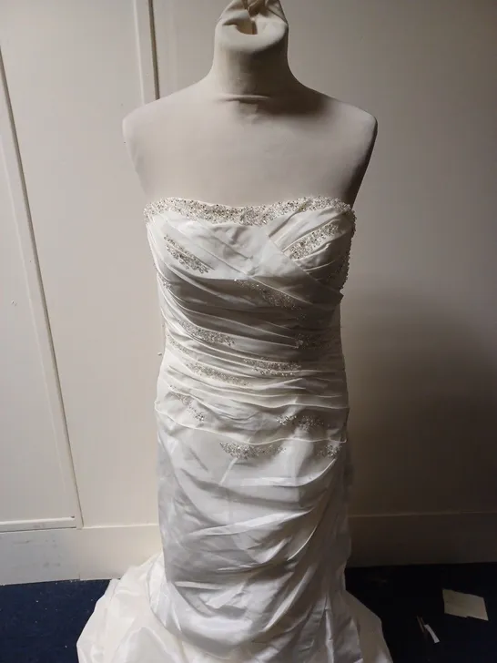 BERKETEX IVORY RUFFLED SEQUINED WEDDING DRESS SIZE 14