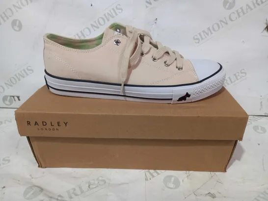 BOXED PAIR OF RADLEY LONDON CANVAS SHOES IN CHALK COLOUR UK SIZE 8