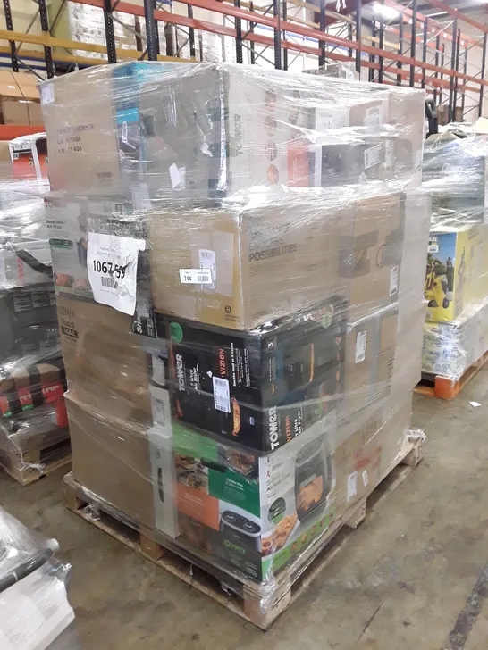 PALLET OF APPROXIMATELY 34 UNPROCESSED RAW RETURN HOUSEHOLD AND ELECTRICAL GOODS TO INCLUDE;