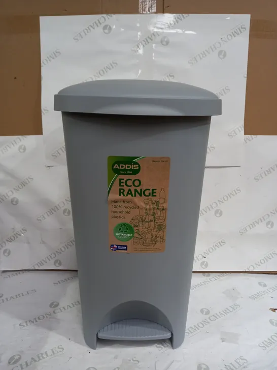 PLASTIC FAMILY BIN IN GREY