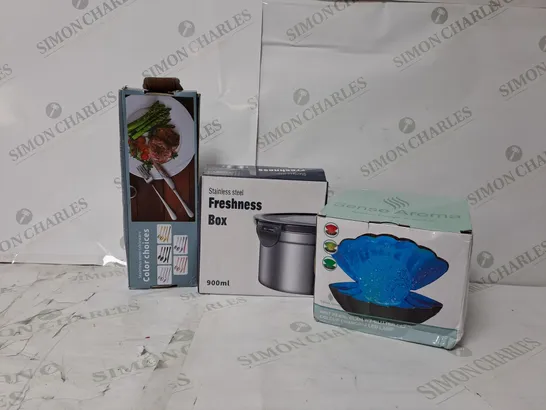 APPROXIMATELY 12 ASSORTED ITEMS TO INCLUDE SENSE AROMA MINT PEARL CLAM GLITTER PEARL, STAINLESS STEEL FRESHNESS BOX, STAINLESS STEEL TABLEWARE 