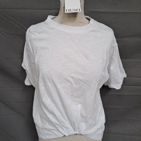 HUSH TAMSEN TUCK DETAILS SLUB T-SHIRT IN WHITE - SMALL