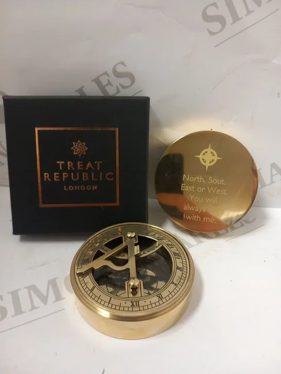 BOXED TREAT REPUBLIC ICONIC ADVENTURERS SUNDIAL COMPASS