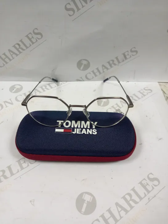 TOMMY JEANS BRUSHED METAL PRESCRIPTION GLASSES 