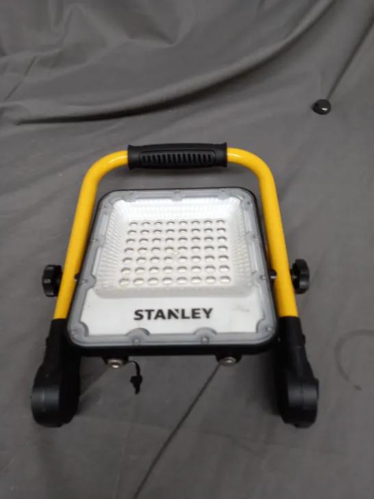 STANLEY 3.7V 20W CORDLESS INTEGRATED LED RECHARGEABLE WORK LIGHT, 3000LM