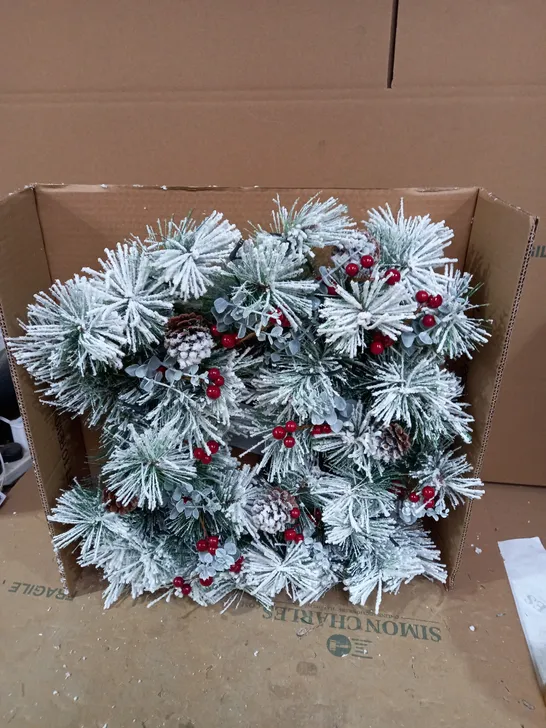 BOXED BAVARIAN LIT WREATH RRP £38