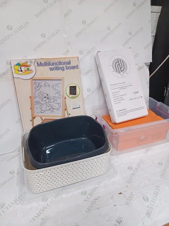 LOT TO CONTAIN APPROX. 5 X ASSORTED HOUSEHOLD PRODUCTS. INCLUDES MOSQUITO SWATTER, WRITING BOARD, STORAGE BOXES