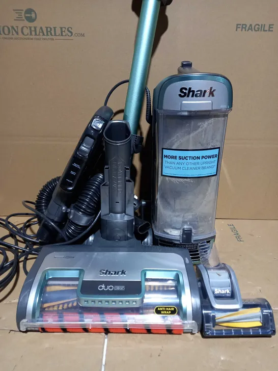 SHARK UPRIGHT VACUUM W/ DUO CLEAN TRUE PET & POWERED LIFTAWAY