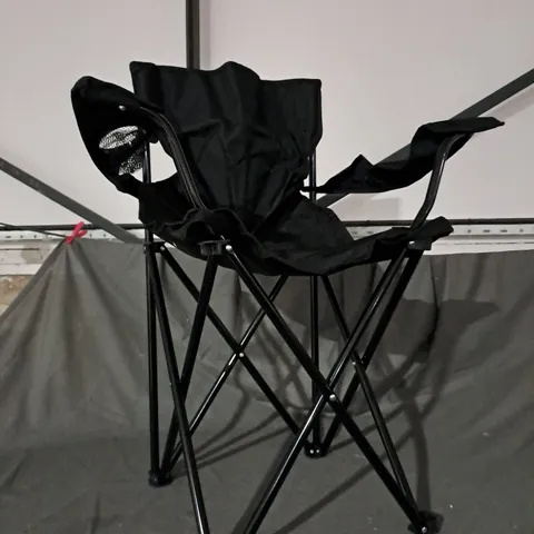 PORTABLE CAMPING CHAIR 