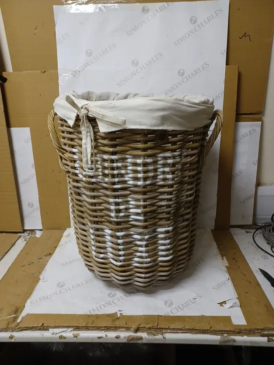 MAINE FURNITURE CO. KEY LARGO RATTAN 'LAUNDRY DE LUXE' LINED BASKET