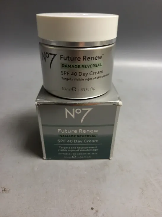 BOXED NO7 FUTURE RENEW DAMAGE REVESAL SPF 40 DAY CREAM 50ML