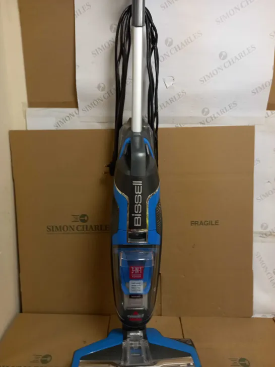BISSELL WASH AND DRY VACUUM CLEANER