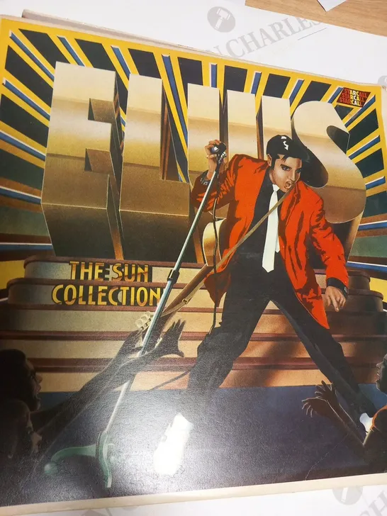 5 ASSORTED ELVIS VINYL RECORDS TO INCLUDE; A LEGENDARY PERFORMER, DOUBLE DYNAMITE, THE SUN COLLECTION, FLAMING STAR AND IN CONCERT