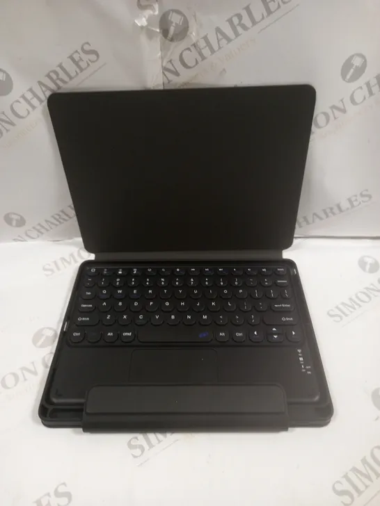 SMART BLUETOOTH TABLET CASE & KEYBOARD 