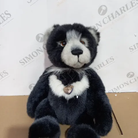 BOXED CHARLIE BEARS ZACH CUDDLE TOY BEAR TEDDY 