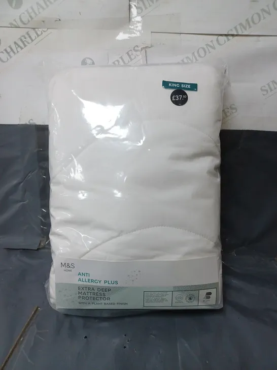 M&S HOME ANTI ALLERGY PLUS MATTRESS PROTECTOR KING SIZE