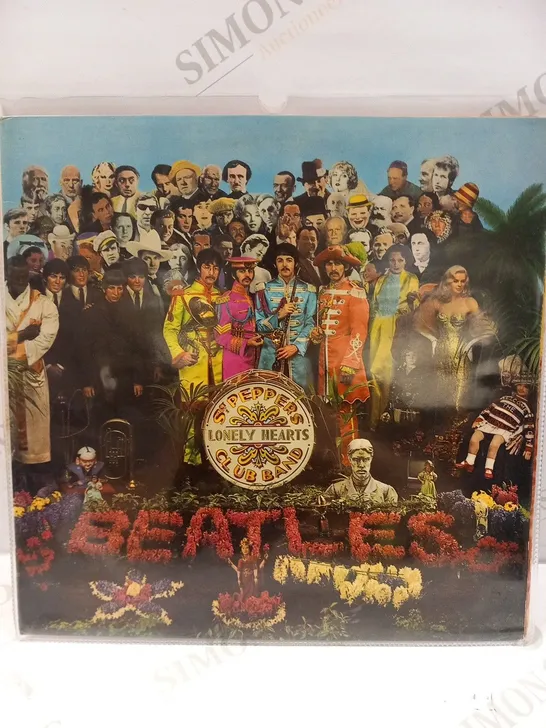 THE BEATLES SGT PEPPERS LONELY HEARTS CLUB BAND AND MCCARTNEY IIVINYL RECORDINGS