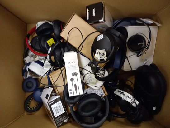 BOX OF APPROX 25 AUDIO ITEMS TO INCLUDE SONY DAB RADIO, SAMSUNG SUBWOOFER, APPLE PENCIL
