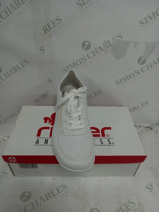 BOXED RIEKER ZIP UP WHITE TRAINER SIZE 7.5 