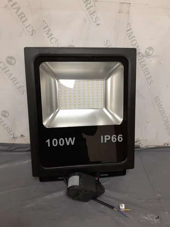 BOXED GOODWIN FLOOD LIGHT 100W