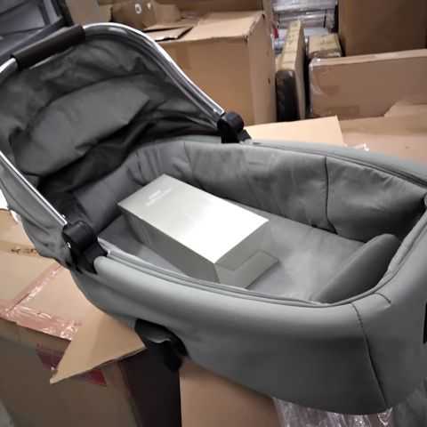 BOXED MAMA'S AND PAPAS PUSHCHAIR/STROLLER- BASKET ONLY 
