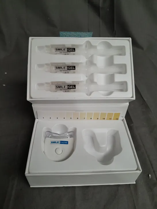 SMILE NOW TEETH WHITENING KIT