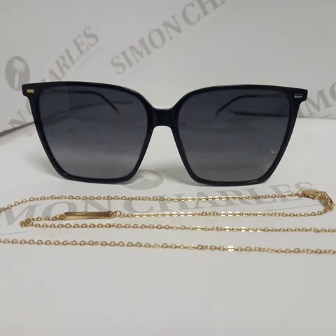 BOSS SQUARE SUNGLASSES WITH CHAIN