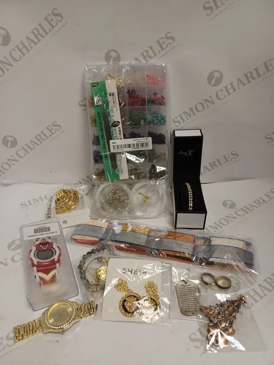 BOX OF APPROXIMATELY 30 ASSORTED JEWELLERY ITEMS TO INCLUDE WATCHES, EARRINGS, BRACELETS ETC   