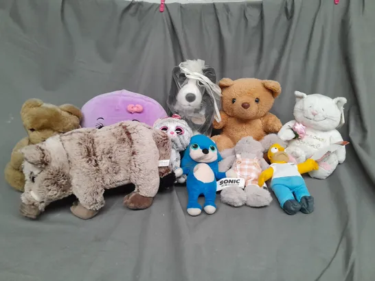 BOX OF ASSORTED PLUSH SOFT TEDDIES