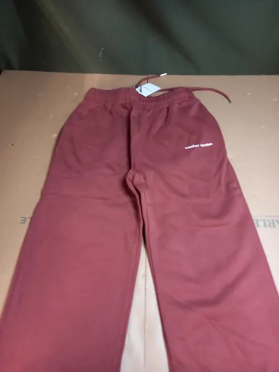 ANOTHER VERSION BROWN JOGGING PANTS - SIZE MEDIUM