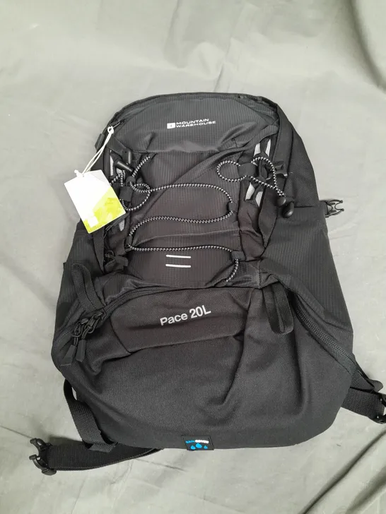 MOUNTAIN WAREHOUSE BLACK PACE 20L BACKPACK 