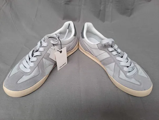 PAIR OF PULL & BEAR SHOES IN GREY UK SIZE 9