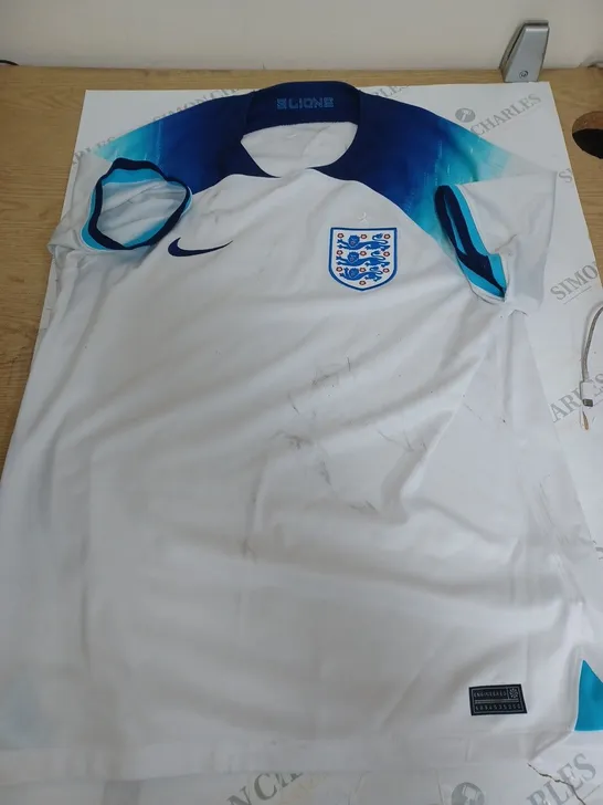 ENGLAND 2022 HOME JERSEY SIZE L