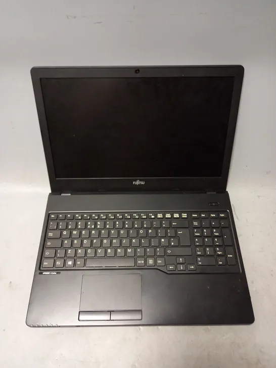 FUJITSU LIFEBOOK A555 LAPTOP IN BLACK