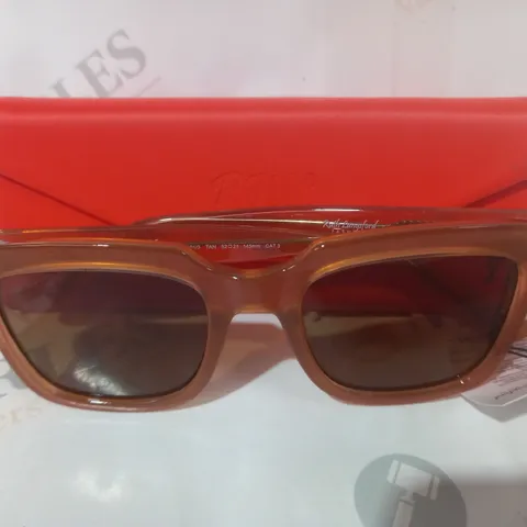 BOXED RUTH LANGSFORD SQUARE FRAME SUNGLASSES