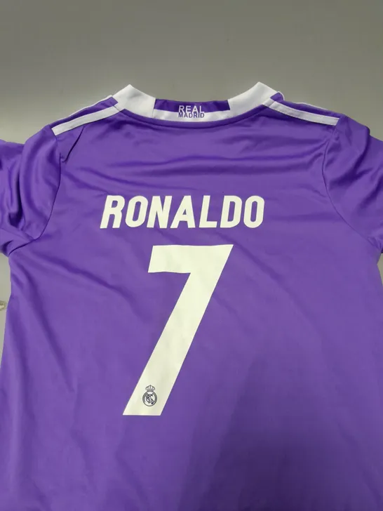 REAL MADRID FOOTBALL SHIRT - RONALDO 7 - UK KIDS 24